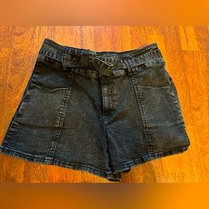 Black Jean Shorts w/ tie around the top - Size 13/30